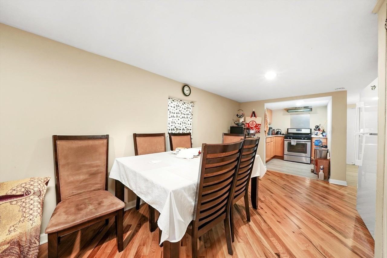 4614 N Springfield Ave #1 - Photo 5 of 11