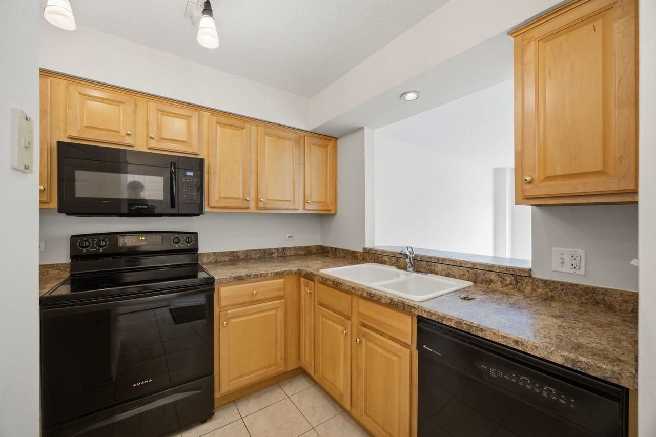 470 Fawell Blvd #315 - Photo 5 of 19