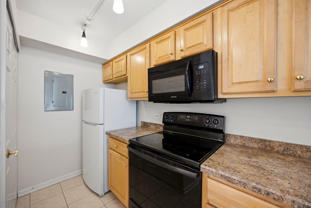 470 Fawell Blvd #315 - Photo 6 of 19