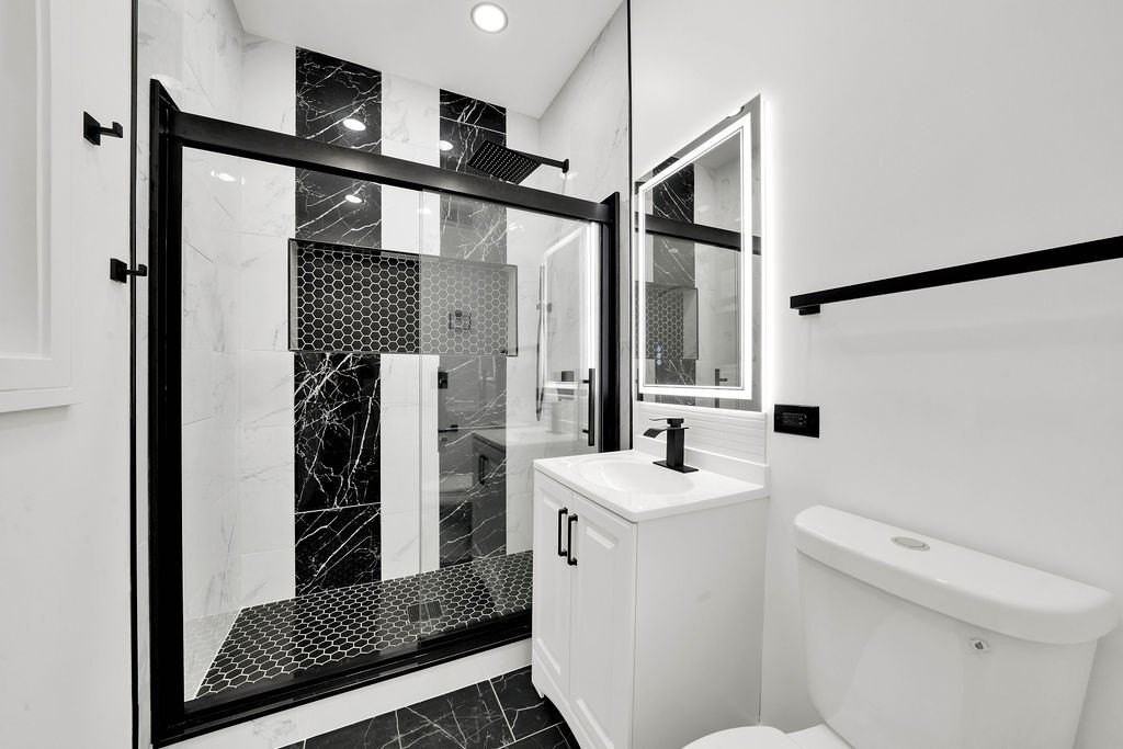 6607 S Oakley Ave #1 - Photo 6 of 11
