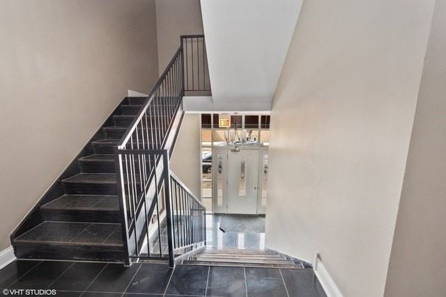 5758 N California Ave #3C - Photo 2 of 13