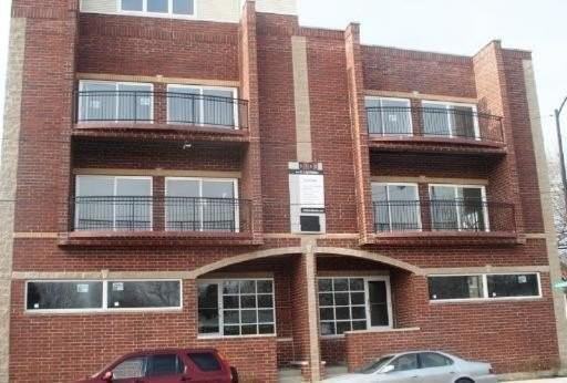 5758 N California Ave #3C - Photo 3 of 13