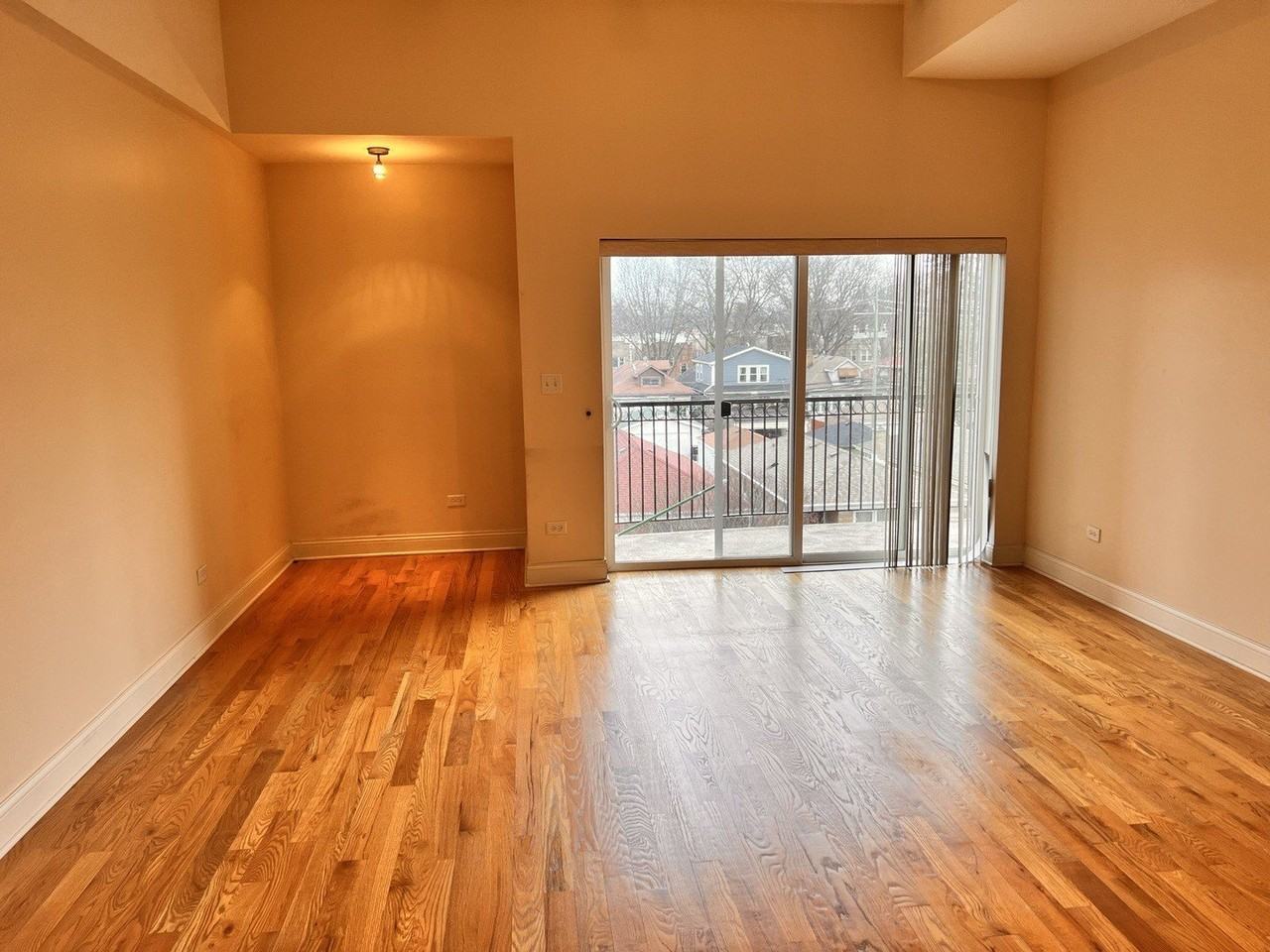 5758 N California Ave #3C - Photo 7 of 13