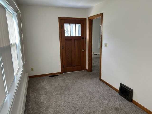 518 Bremer St - Photo 3 of 13