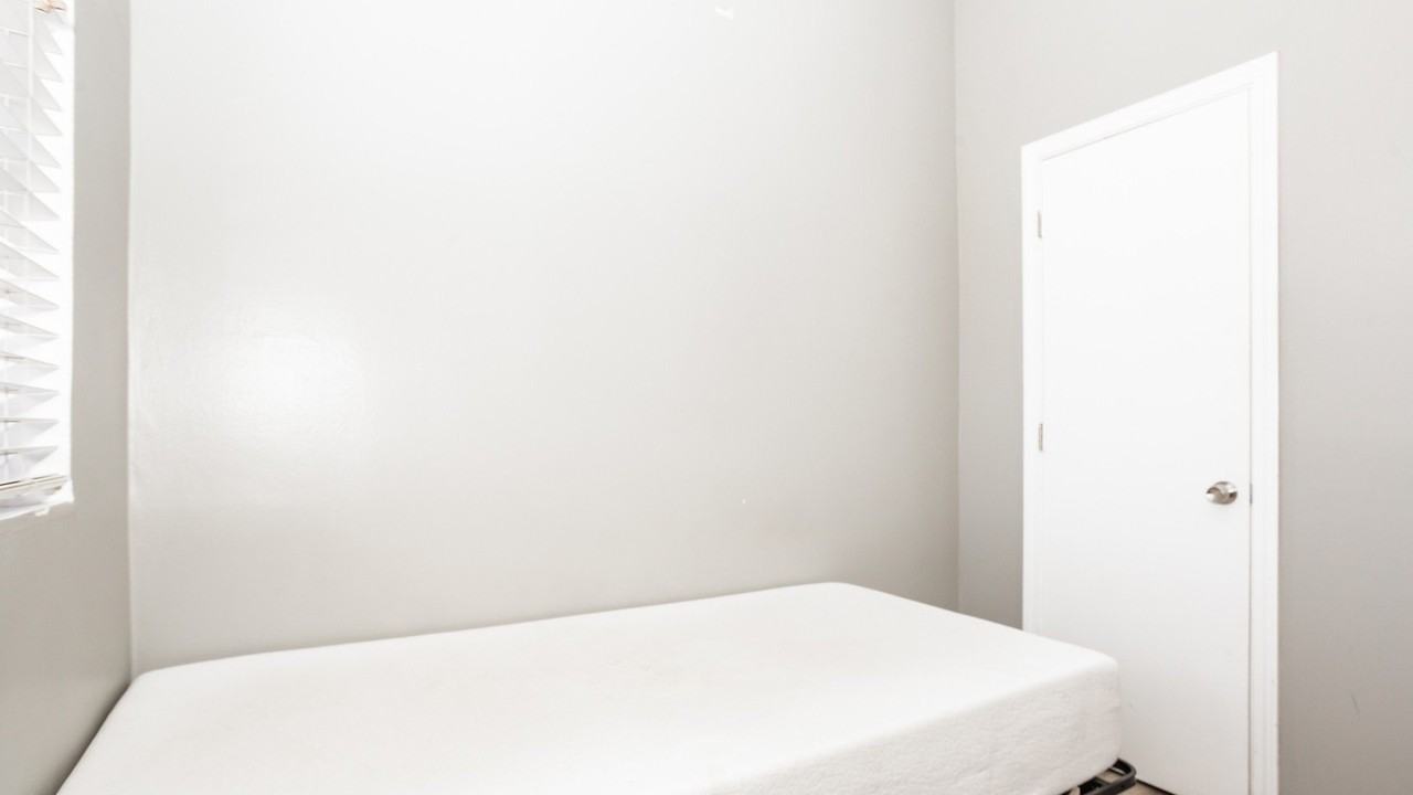 618 S Racine Ave #2 - Photo 7 of 10