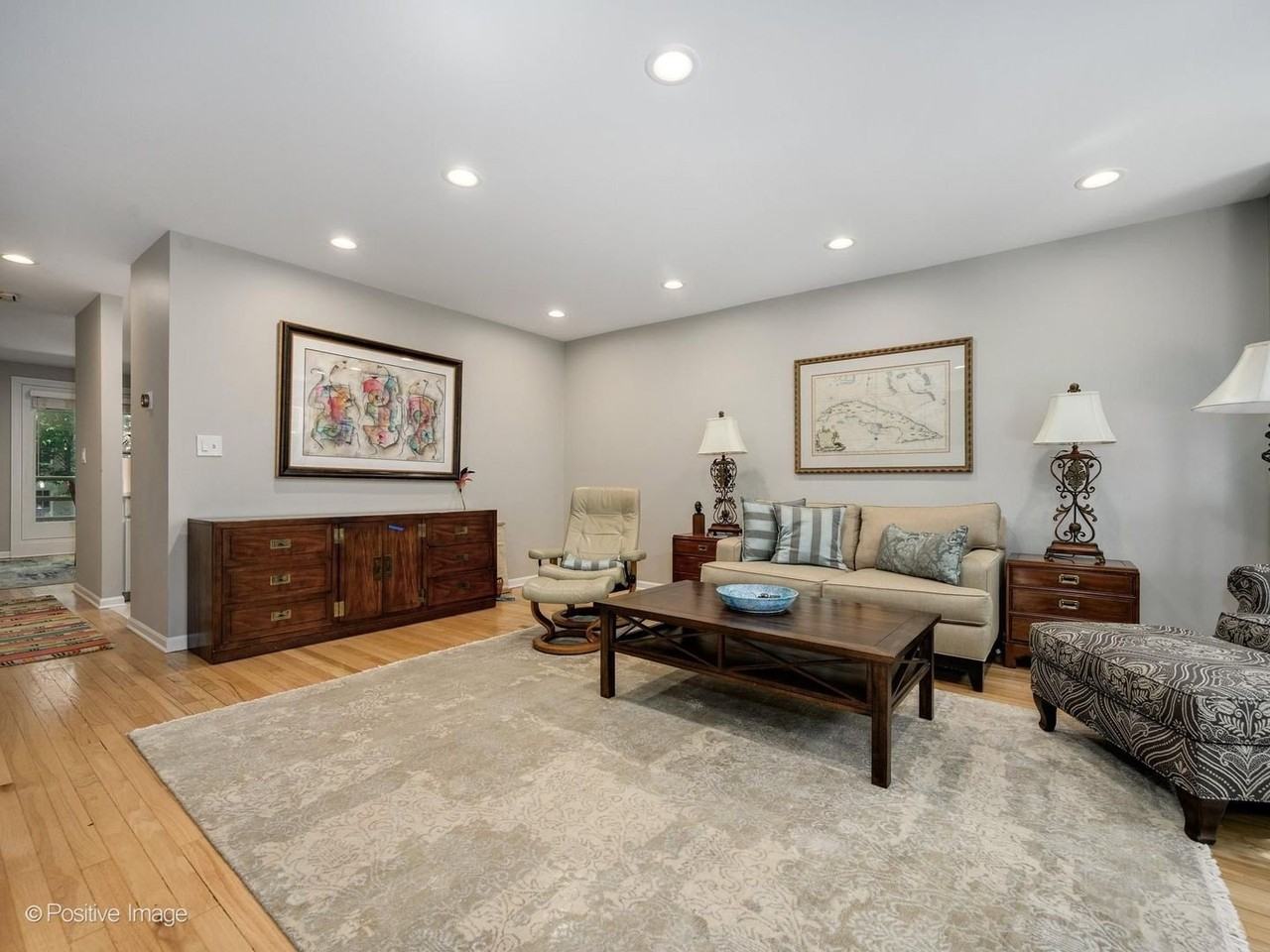 2365 N Wayne Ave - Photo 4 of 23
