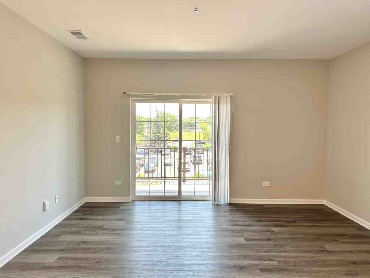301 N Madison St #3A - Photo 6 of 16