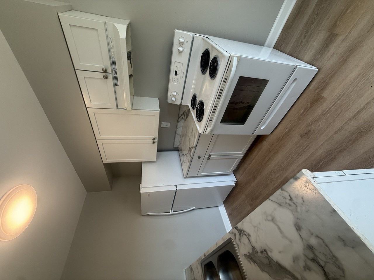 405 E Reed St #4 - Photo 3 of 13