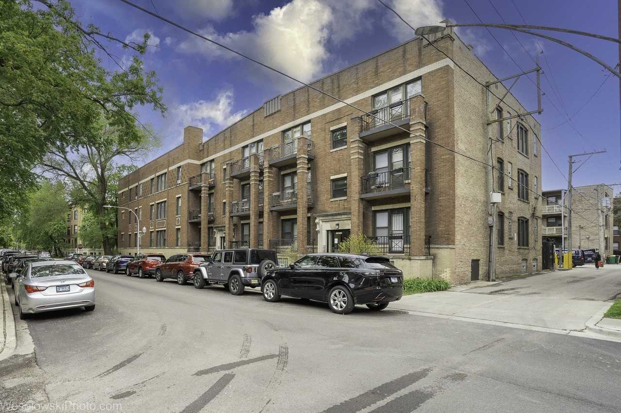 1165 E 54th St #2