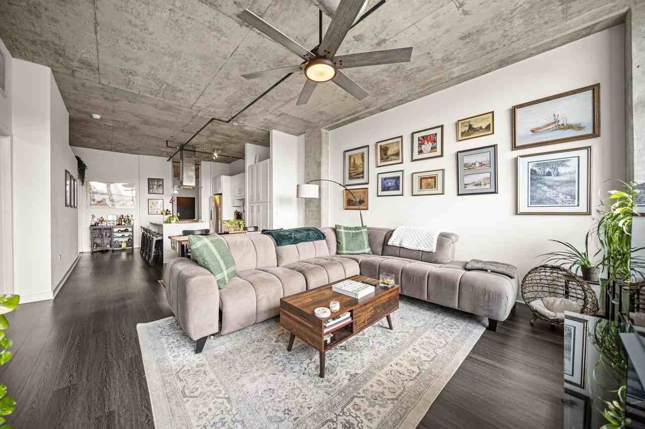 50 E 16th St #312 - Photo 6 of 18