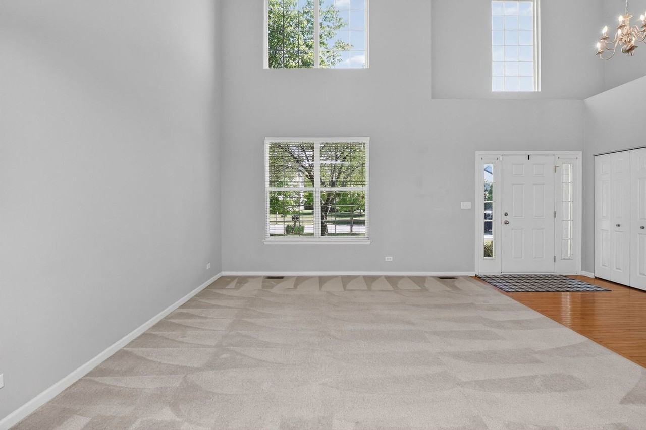 607 Mansfield Way - Photo 5 of 41