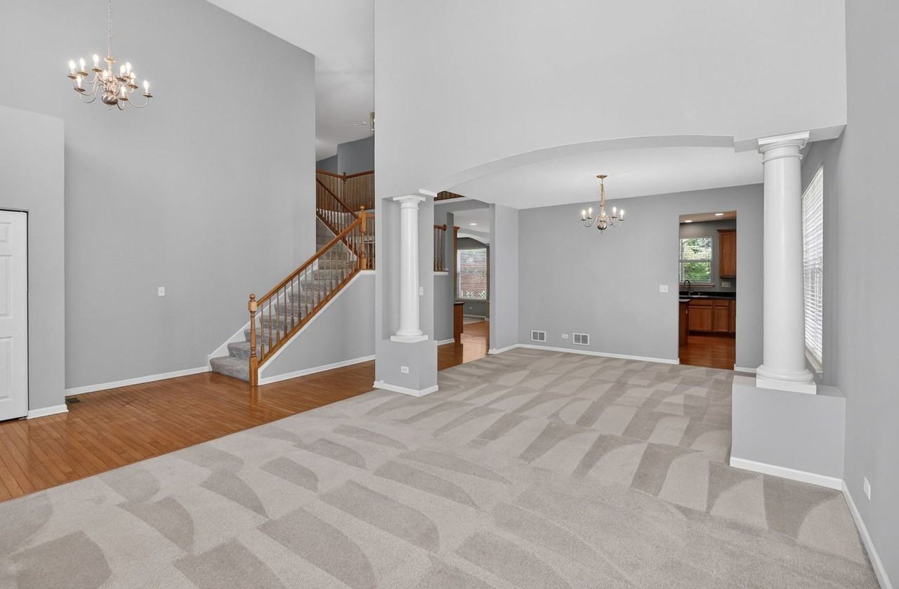 607 Mansfield Way - Photo 6 of 41