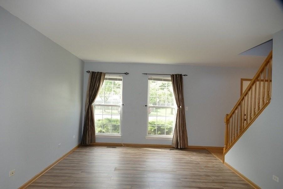 2551 Smithfield Ln - Photo 3 of 25