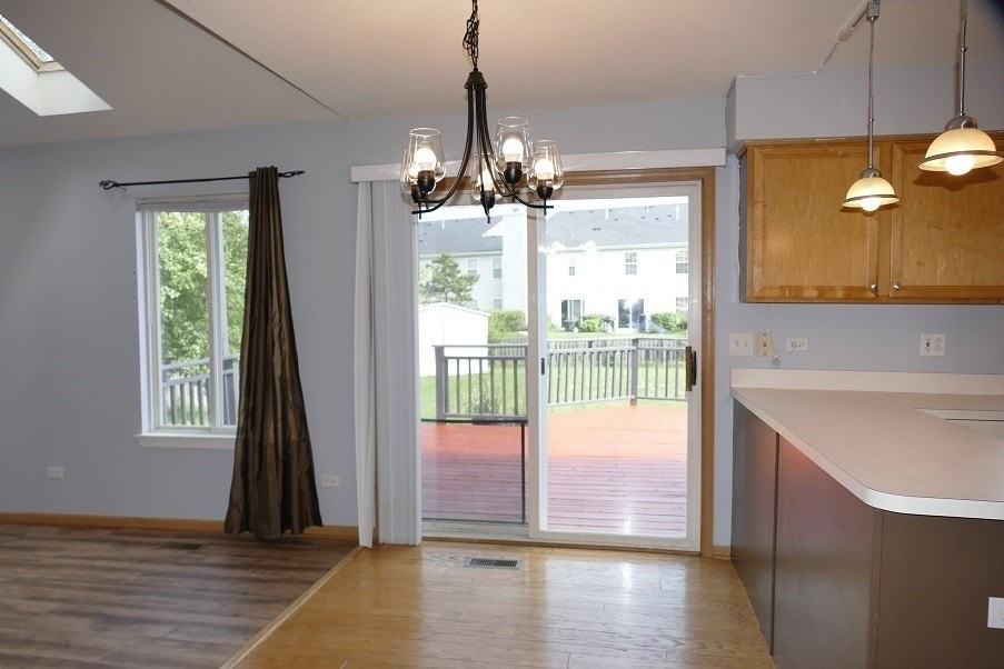 2551 Smithfield Ln - Photo 6 of 25