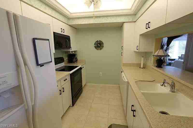 784 Willowbrook Dr #608 - Photo 5 of 15