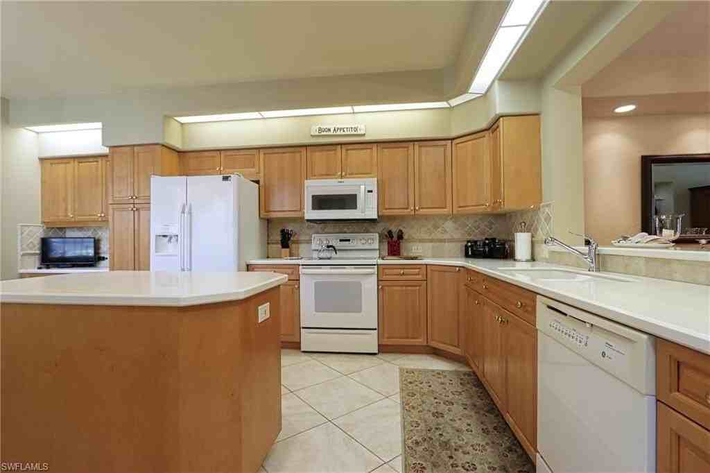 5815 Persimmon Way - Photo 6 of 24