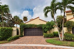 featured image of 6810 Sand Pointe Cir #4-26