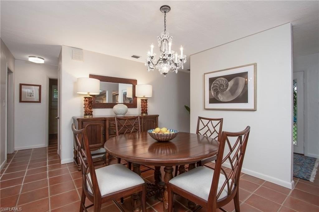 359 2nd Ave N - Photo 5 of 41