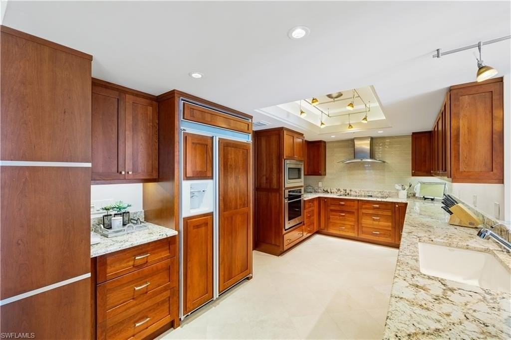 4021 Gulf Shore Blvd N #1804 - Photo 7 of 48