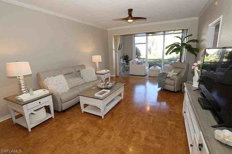 7058 Barrington Cir #102 - Photo 3 of 22