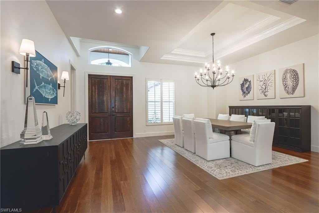 678 11th Ave S - Photo 4 of 34