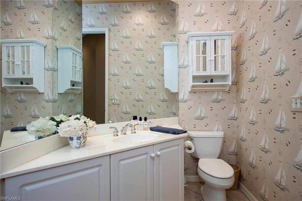476 1st Ave N - Photo 4 of 39