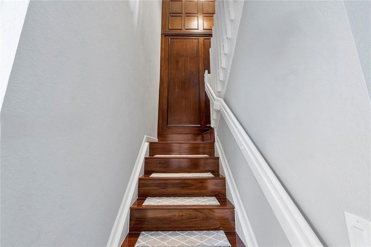 4960 Sw 136th Ave - Photo 5 of 8