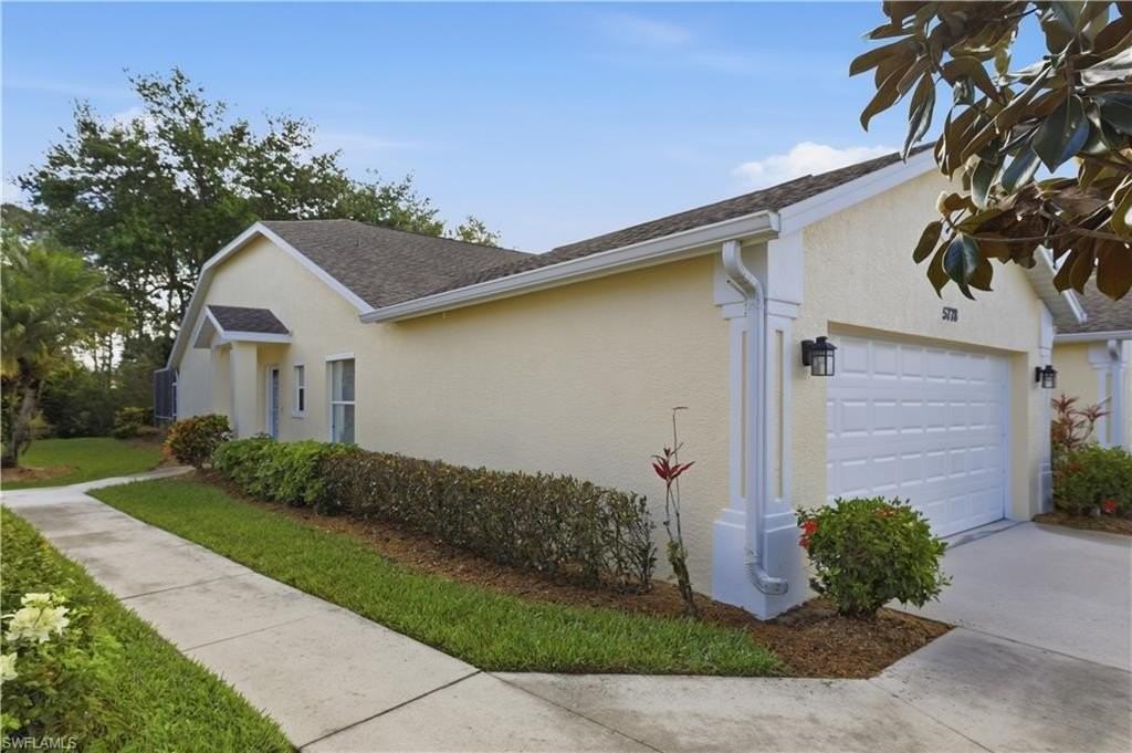 5778 Greenwood Cir - Photo 2 of 33