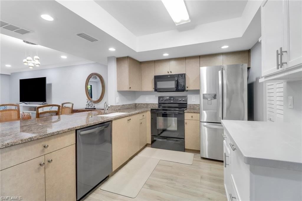 790 Meadowland Dr #29-2 - Photo 3 of 23