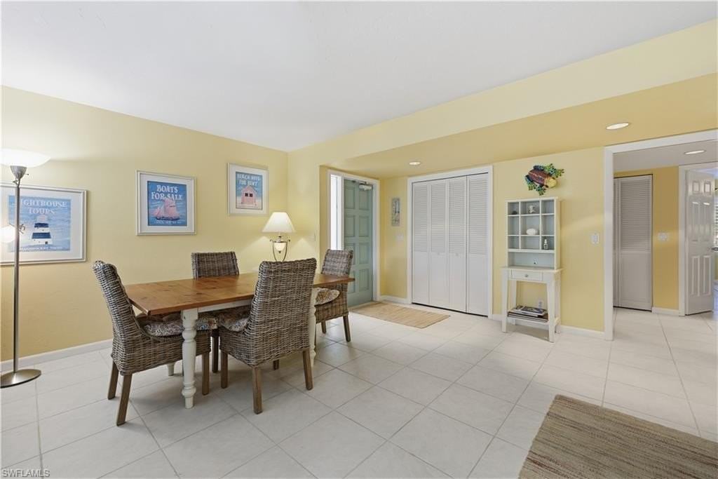 341 3rd Ave S #341 - Photo 7 of 25