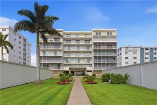 1977 Gulf Shore Blvd N #306 - Photo 1 of 1