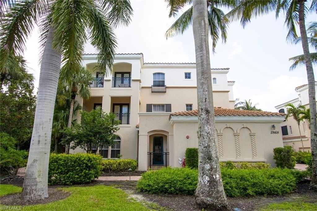 2868 Tiburon Blvd E #102
