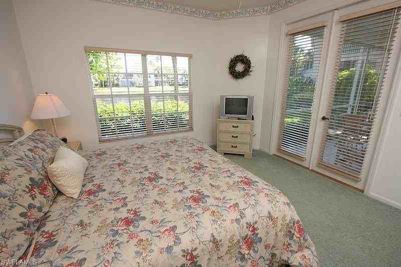 8437 Abbington Cir #612 - Photo 7 of 18