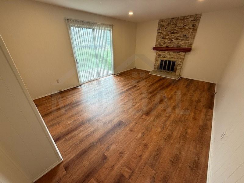 28144 Yorktown Rd - Photo 6 of 8