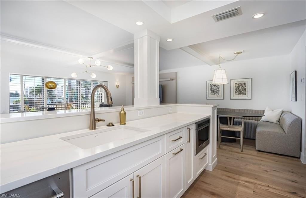 222 Harbour Dr #105 - Photo 6 of 23