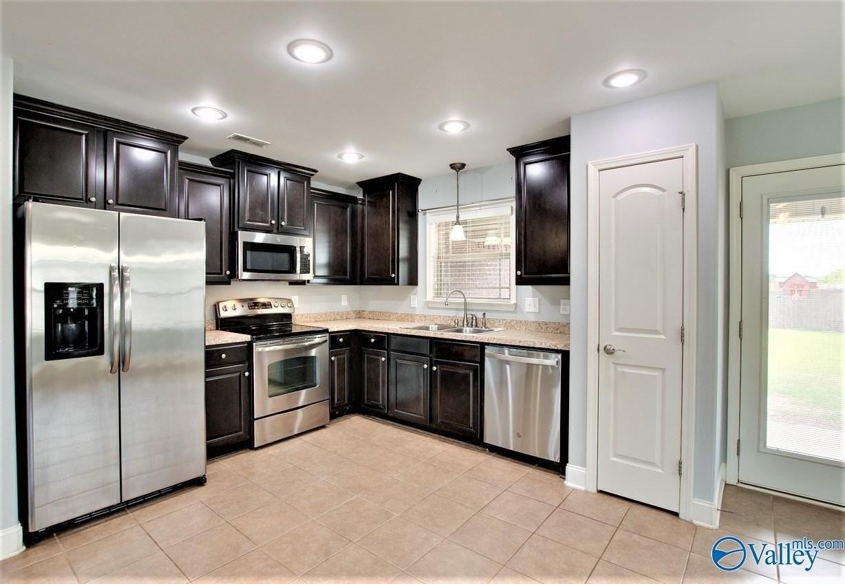 24603 Rolling Vista Dr - Photo 2 of 22