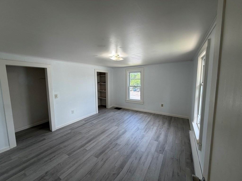 102 East Ave - Photo 3 of 11