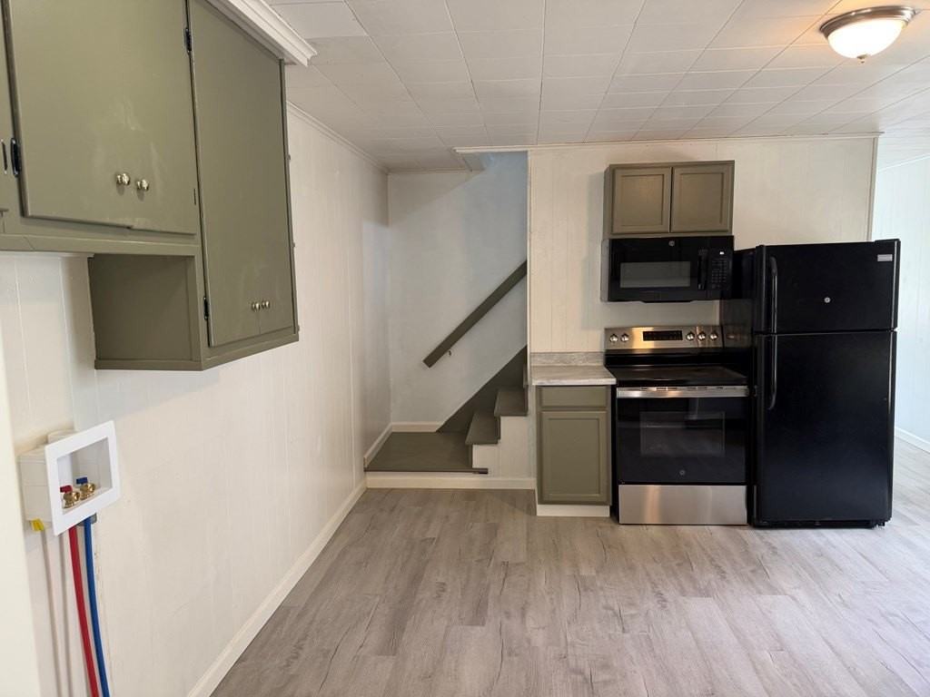 102 East Ave - Photo 4 of 11