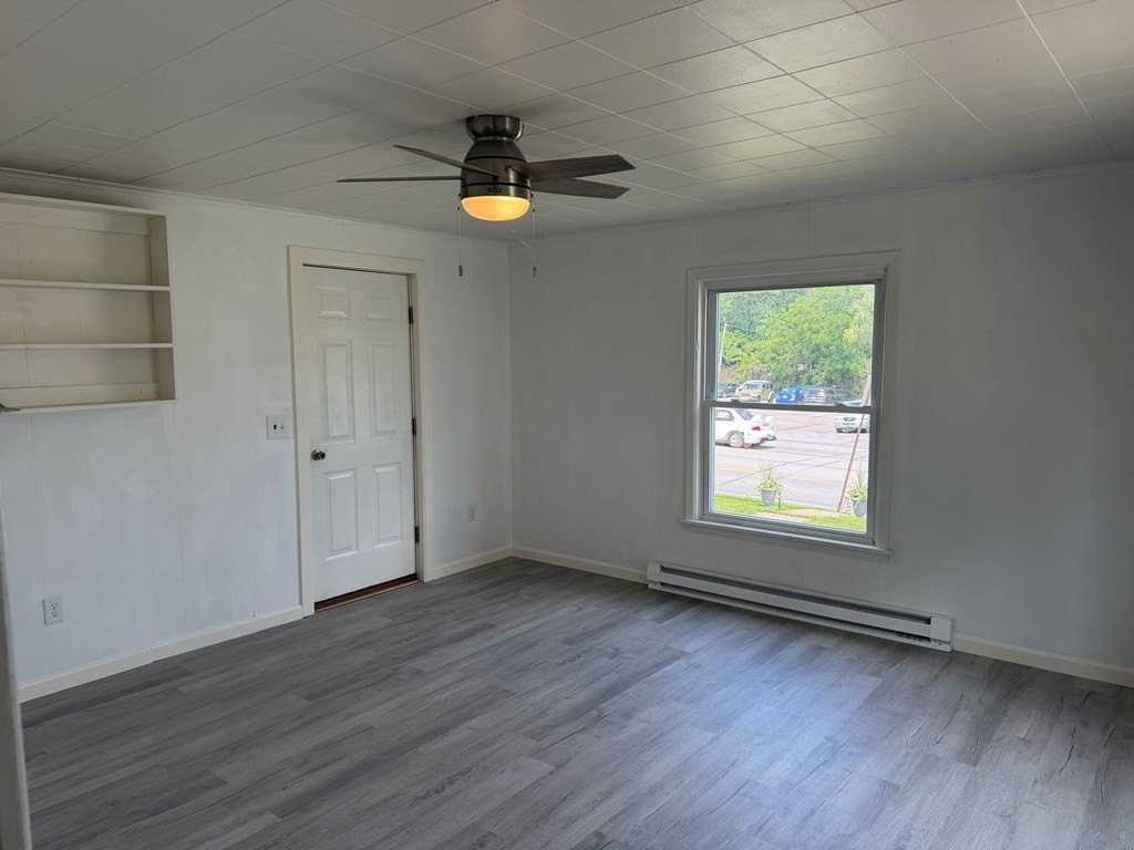102 East Ave - Photo 6 of 11