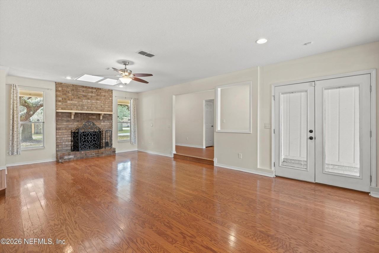2619 Grafton Dr - Photo 7 of 10