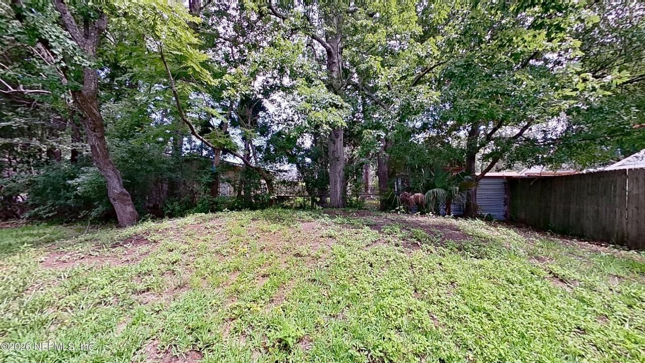 1323 Woodruff Ave - Photo 7 of 15