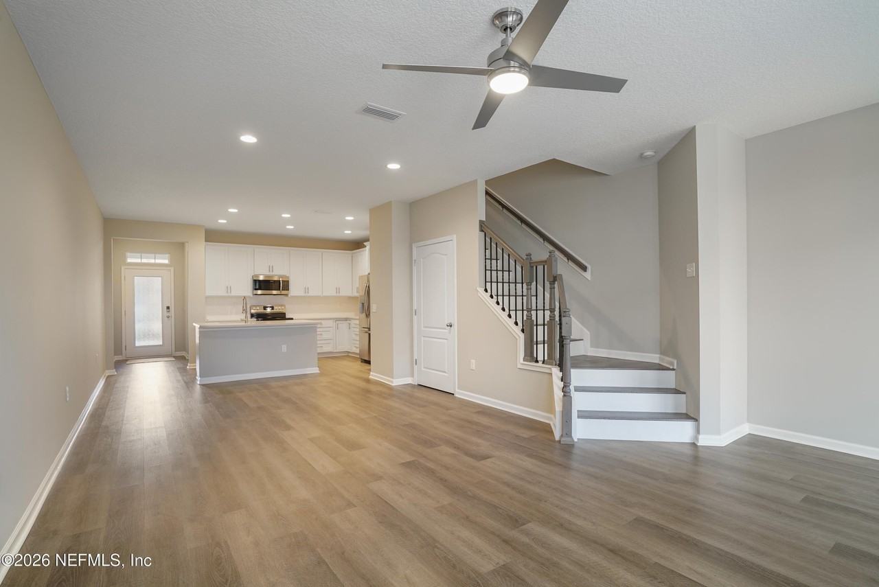142 Castro Ct - Photo 7 of 41