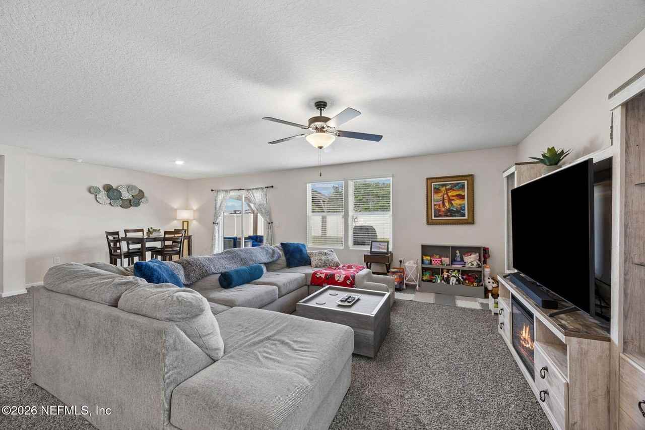 2100 Denton Trce - Photo 6 of 35