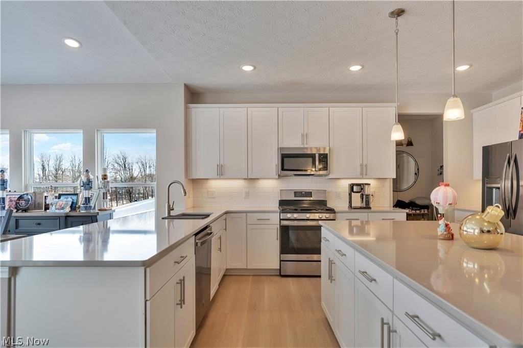 3367 Ponderosa Trl - Photo 5 of 16