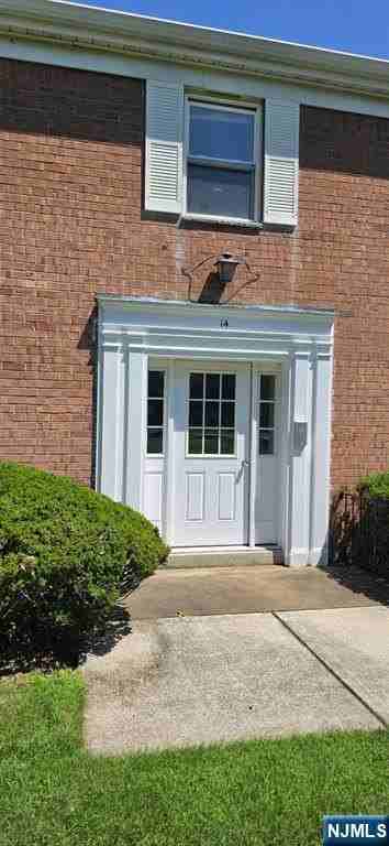 14 Rolling Ridge Rd #C - Photo 2 of 3