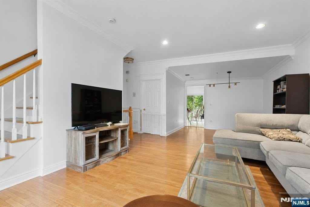 9 Hackensack Ave - Photo 3 of 38
