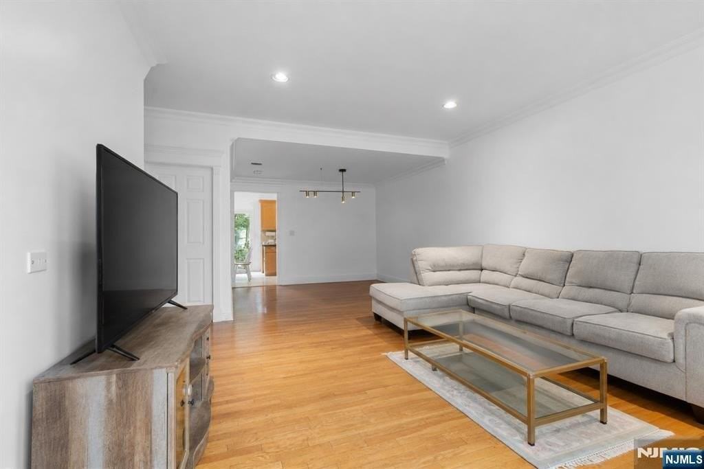 9 Hackensack Ave - Photo 6 of 38