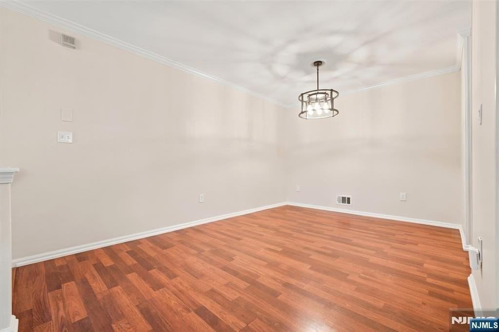 50 Pine St #I2 - Photo 5 of 18