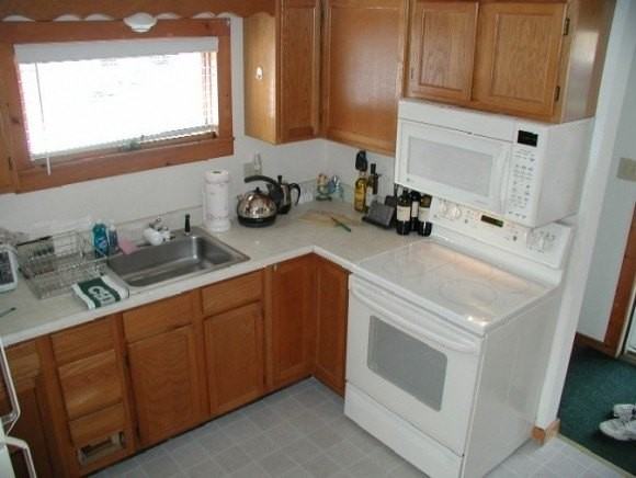 214 Main St - Photo 5 of 13