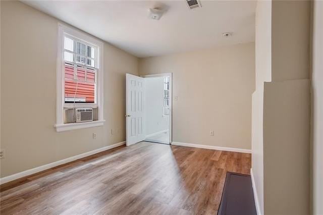 2614 Upperline St - Photo 5 of 13